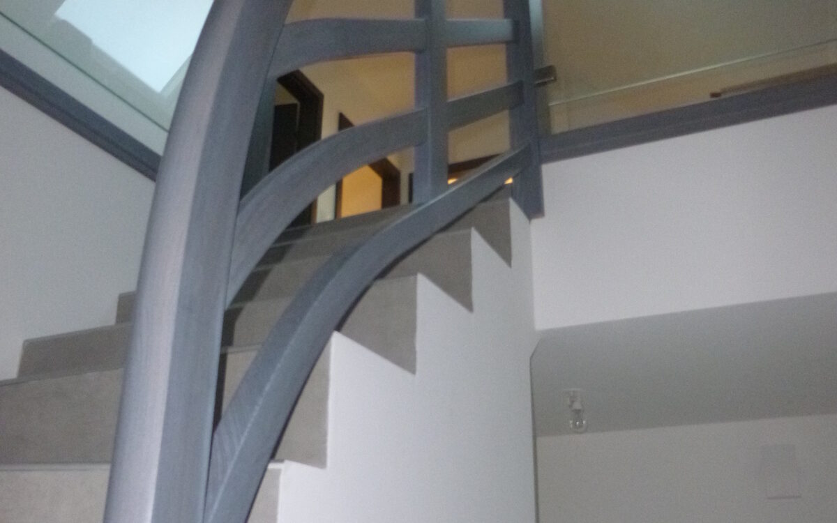 Fabrication et pose d&#8217;une balustrade en frêne à St-pierre Erstein